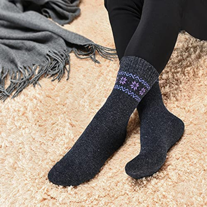 4 Pairs Of Winter Wool Socks For Women